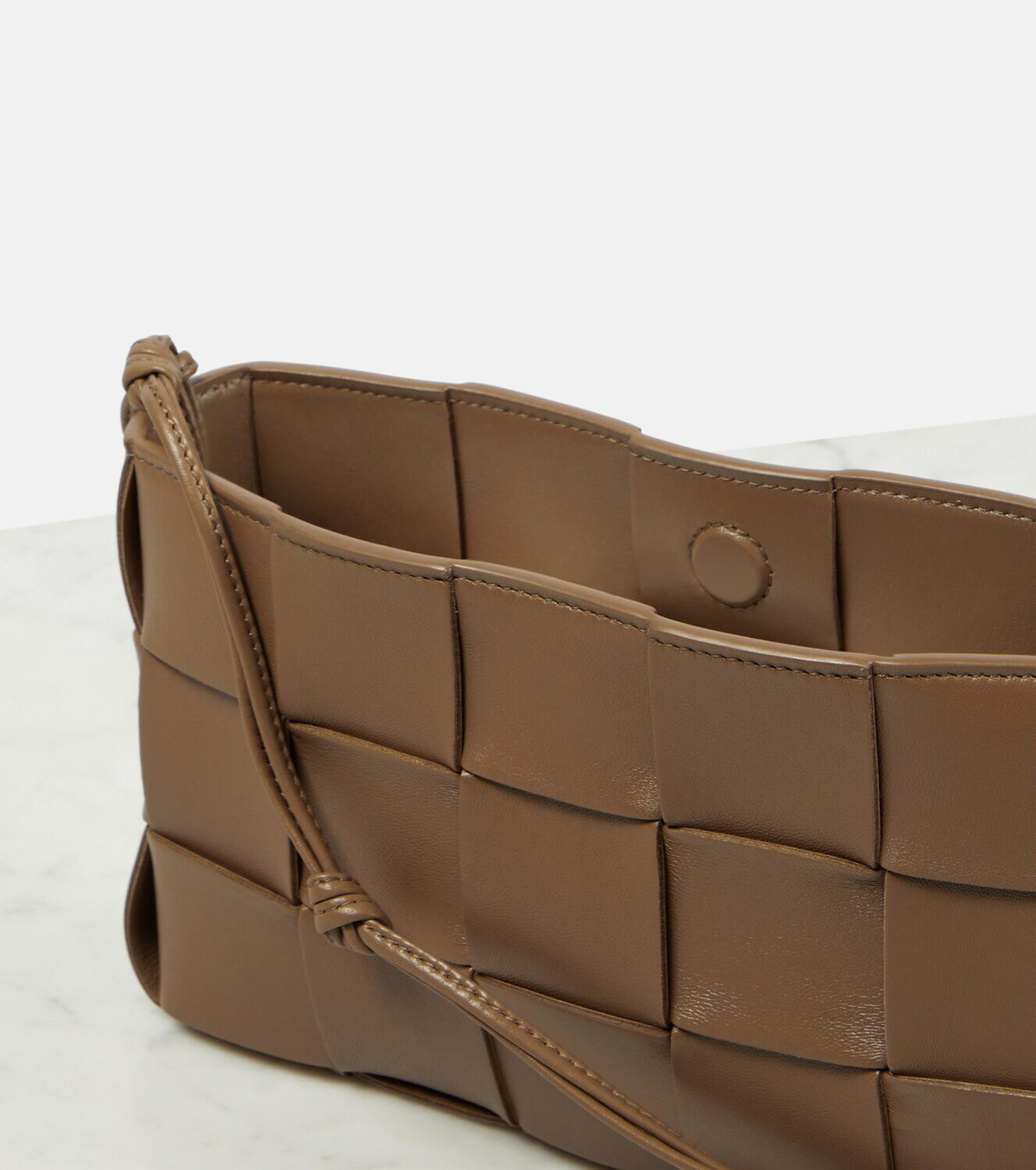 Iconic intreccio Shoulder Bag