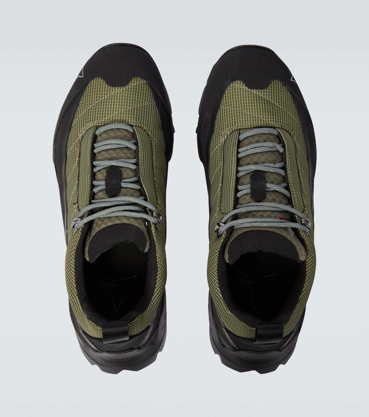 稀少サイズ！ROAのkatharina 41.5 salomon on hoka 稀少サイズ！ROAのkatharina 41.5 salomon on hoka