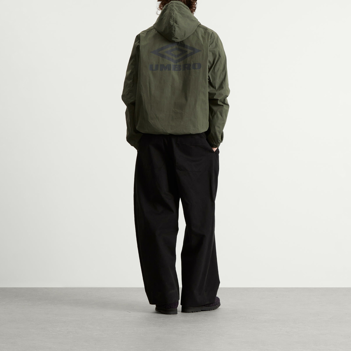 Umbro Men's Waxed Cagoule in Duffel Bag