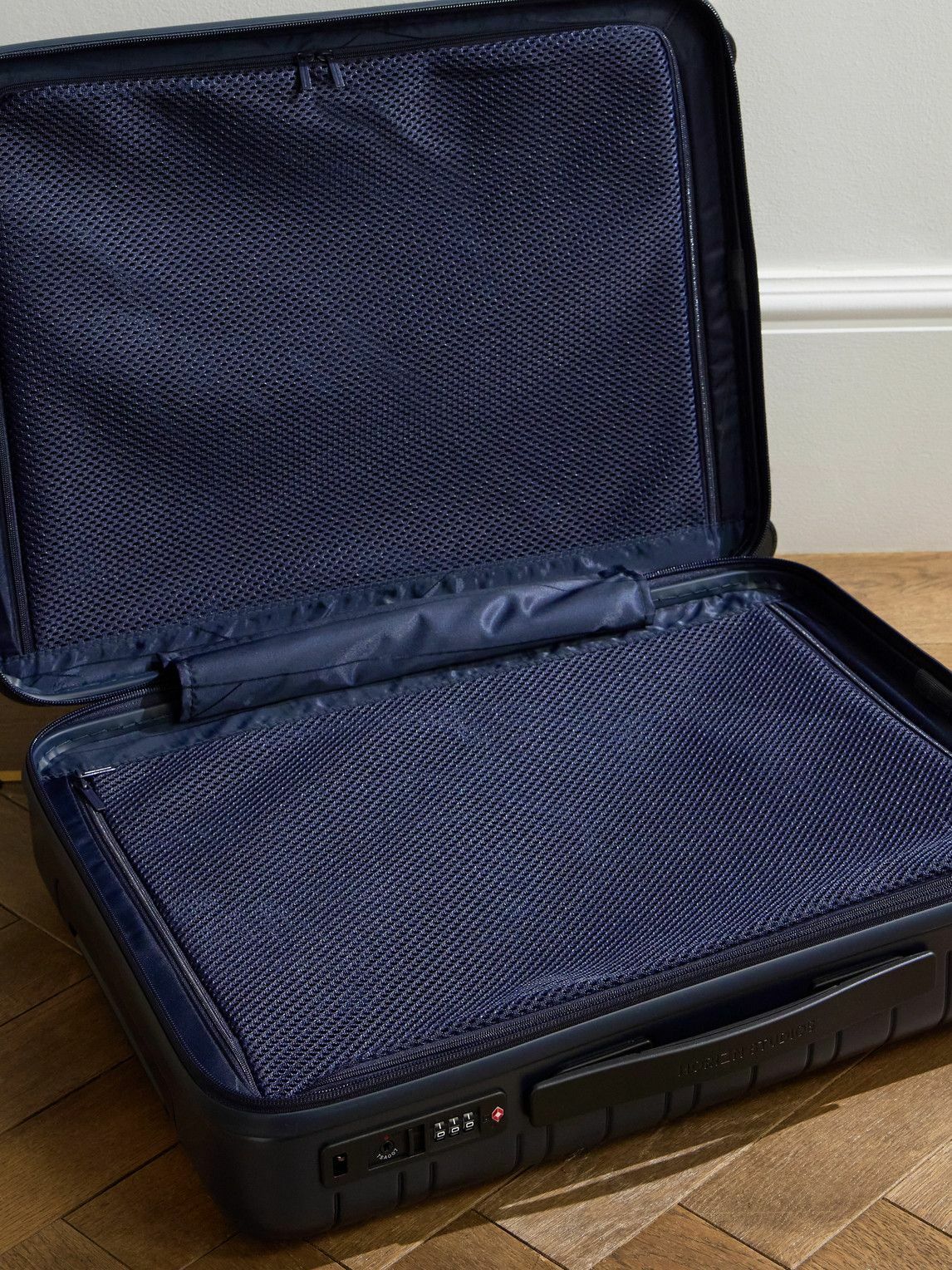 HORIZN STUDIOS - H5 Essential ID 55cm Polycarbonate Suitcase