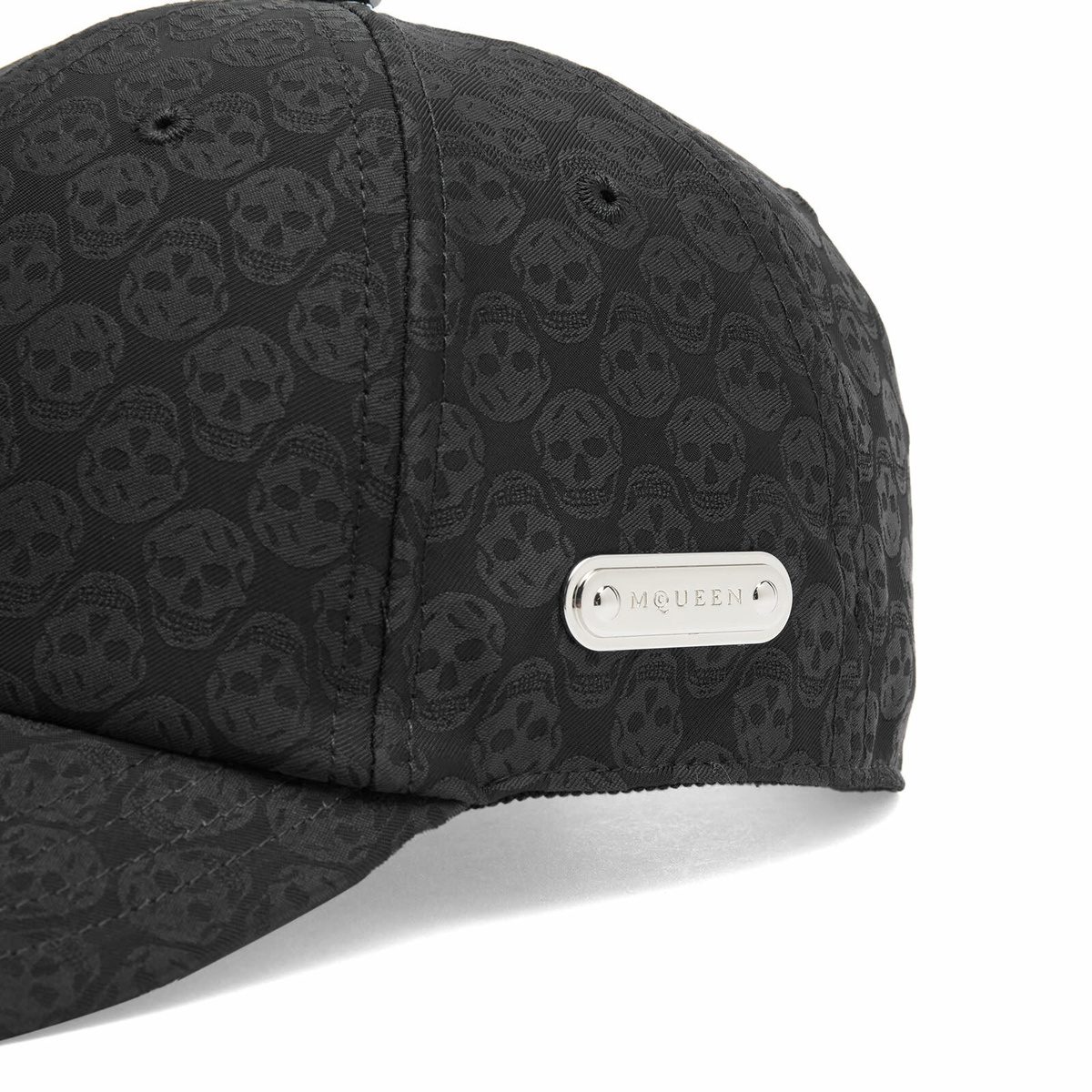 【関税込み】Skull Jacquard Hat - Alexander Mcqueen - Sky Bl Alexander McQueen Men's Skull Jacquard Cap in Black