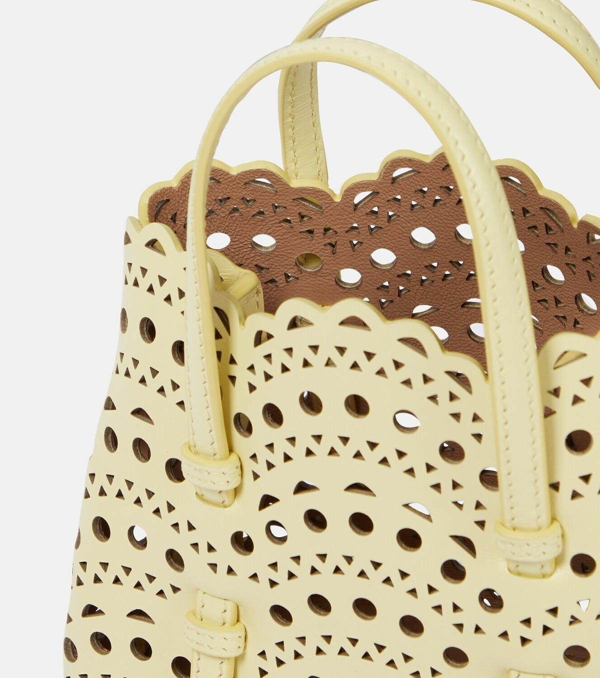 【ALAIA】mina 16 new vienne レザー トート Le Mina 16 Vienne Wave leather tote bag in white - Alaia