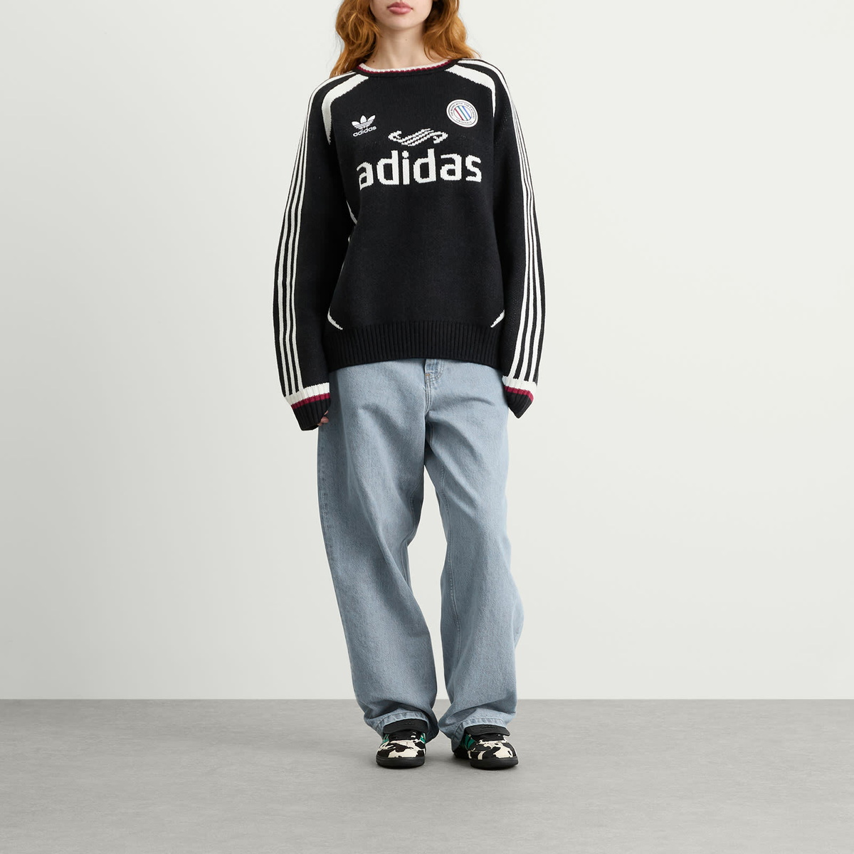 Adidas Adicolor Crew Knit in Black