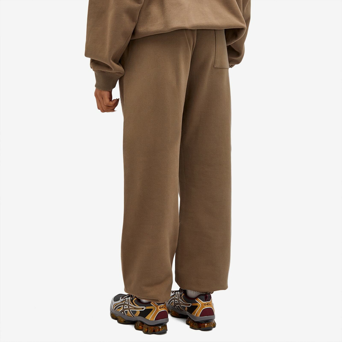 Adanola Women's Performance Sweat Pants in Brown