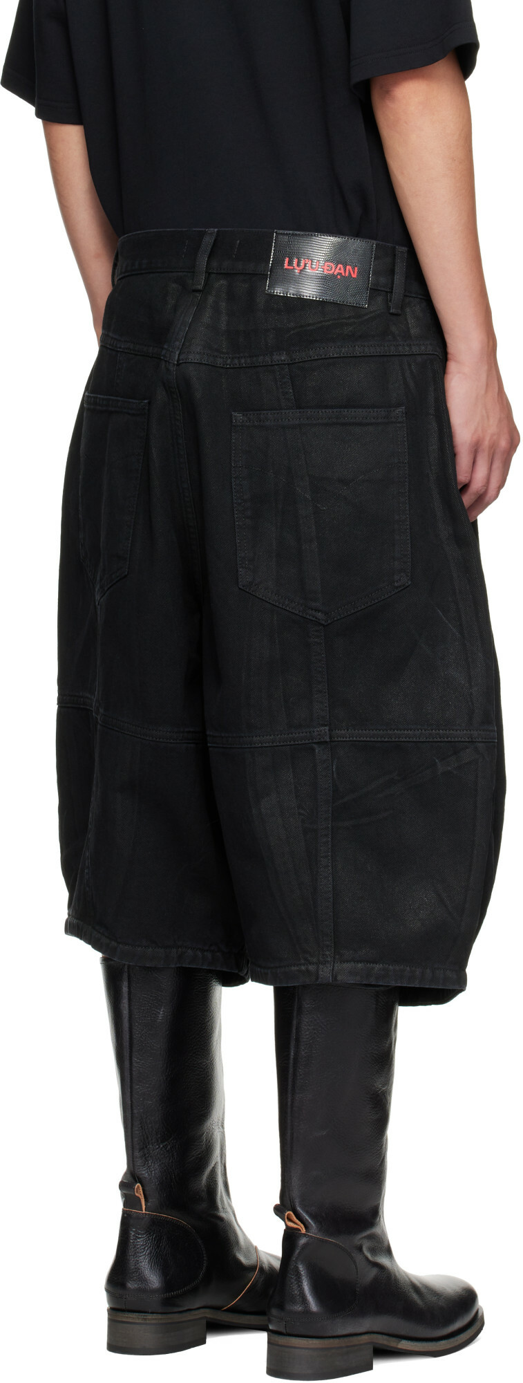 LU'U DAN Black Puffa Shorts