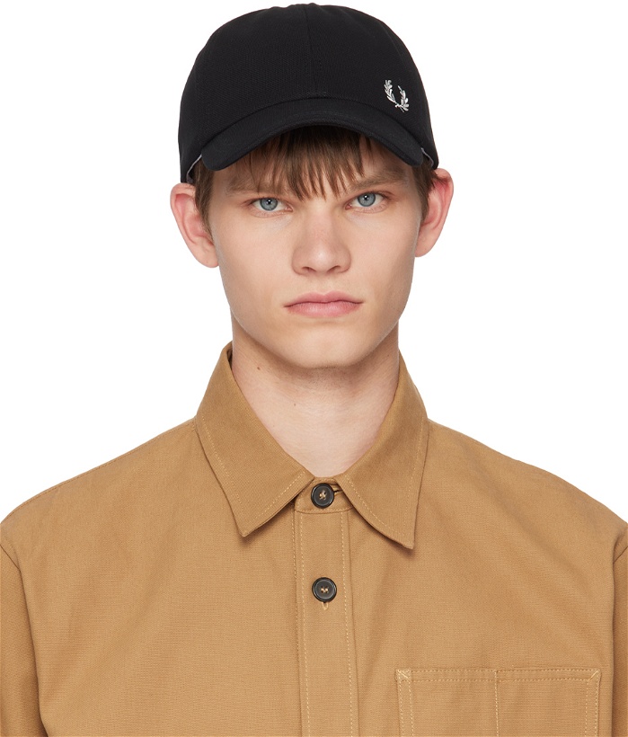 Photo: Fred Perry Black Classic Cap