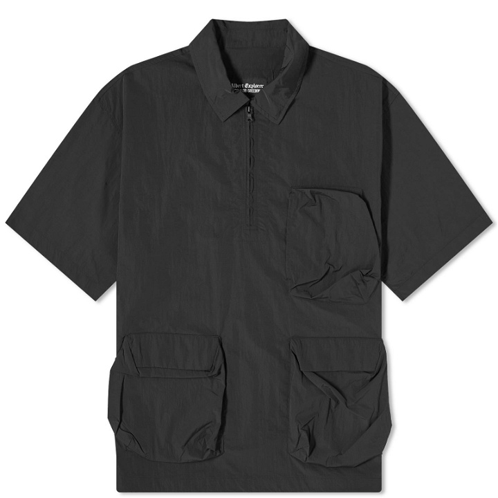 Photo: Uniform Bridge Men's Pullover Pocket Short Sleeve Shirt in Black