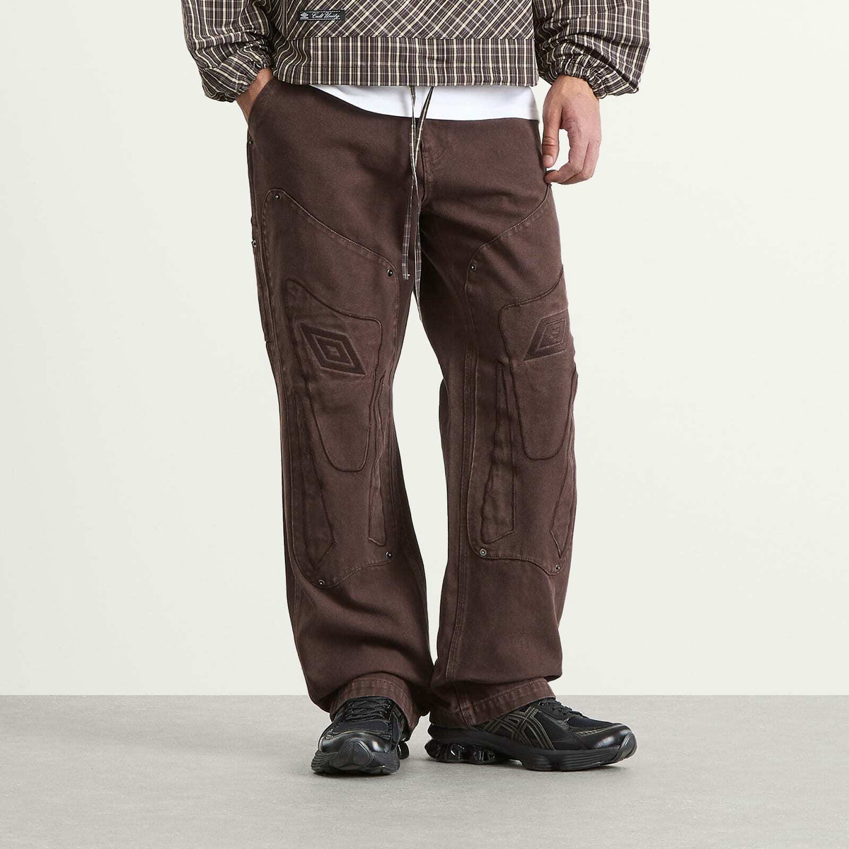 Umbro by Slam Jam Men's Shinguard Canvas Pant in Black Olive