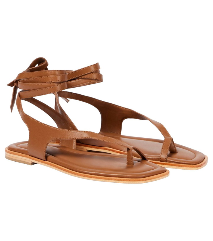 Photo: A.Emery Heidi leather sandals