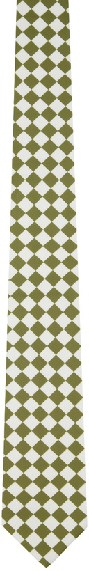 Photo: Connor McKnight Green & Off-White Chess Print Neck Tie and Pocket Square Set