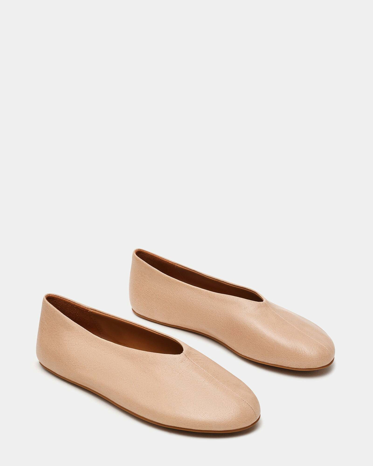 Steve Madden Cyntra Flats in Natural