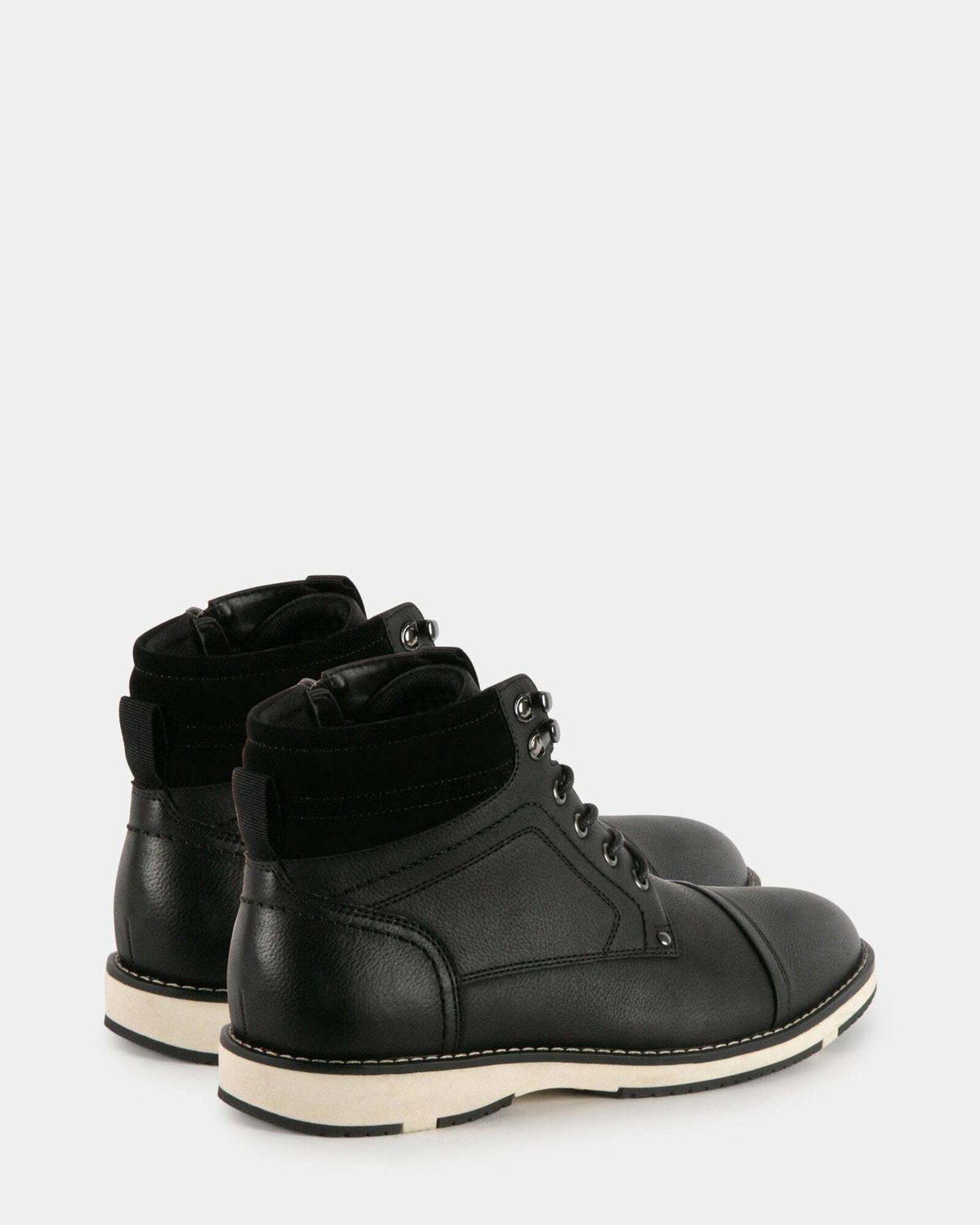 Steve Madden Magnum Boots in Black