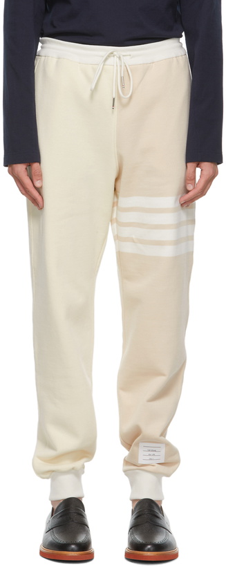 Photo: Thom Browne Off-White & Beige 4-Bar Funmix Lounge Pants