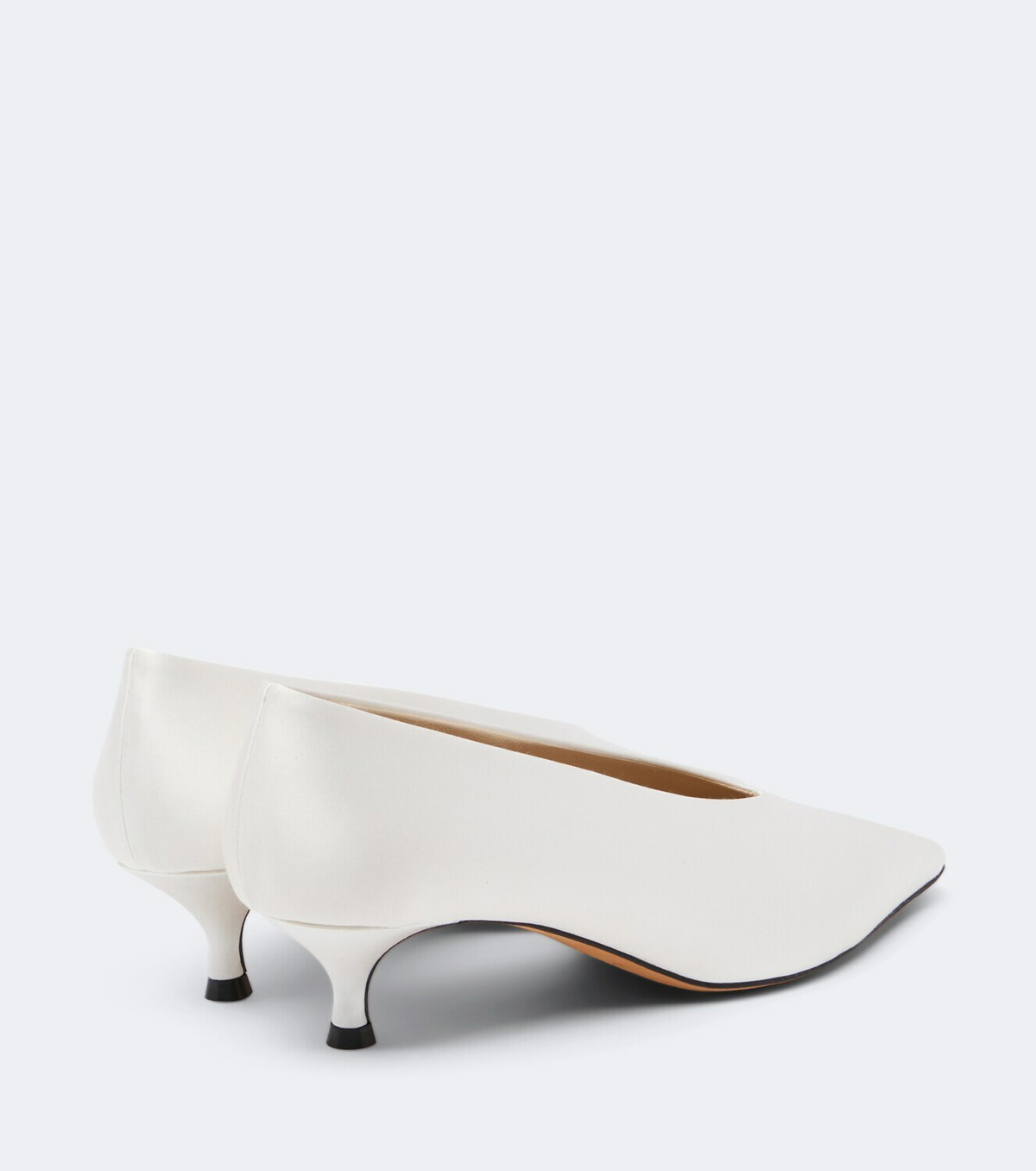 Le Monde Béryl Babouche satin pumps