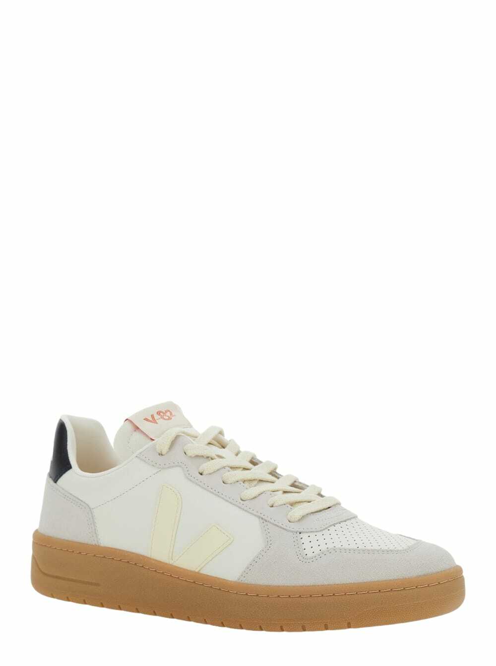 Veja v-82 Grey Low Top Sneakers With Logo Patch On Tongue And Side And Logo Letteirng On The Heel In Leather Unisex