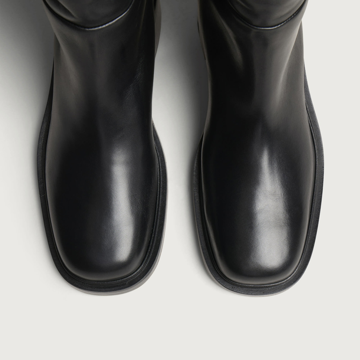 Aeyde Women's Taito Block Heel Boots in Black