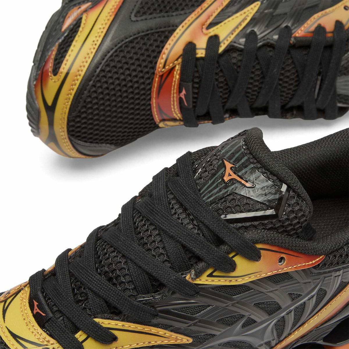 Mizuno Men's Wave Prophecy Ls Sneaker