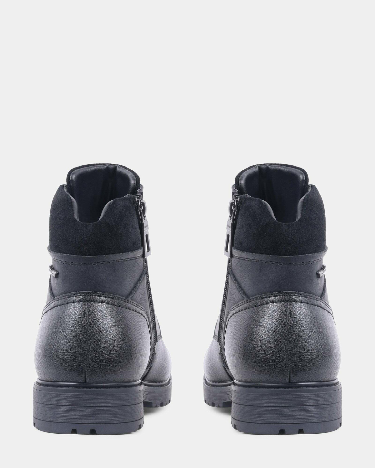 Steve Madden Naldo Boots in Black