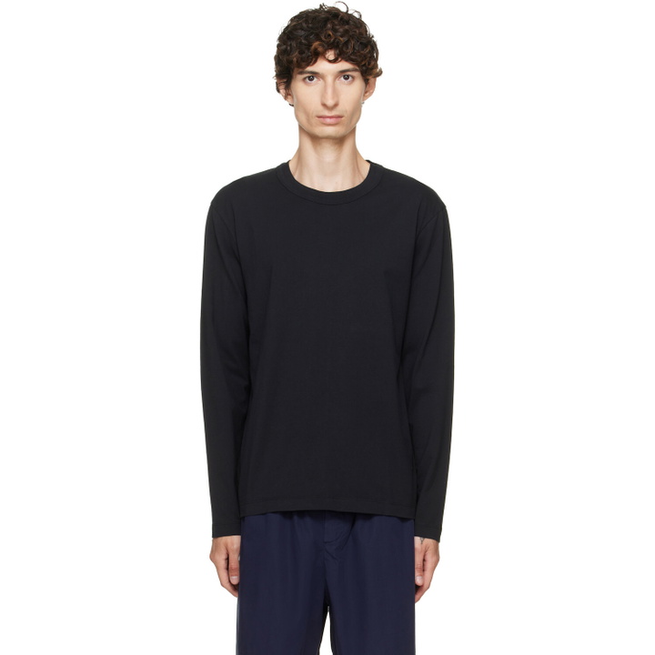 Photo: Tekla Black Long-Sleeved T-shirt