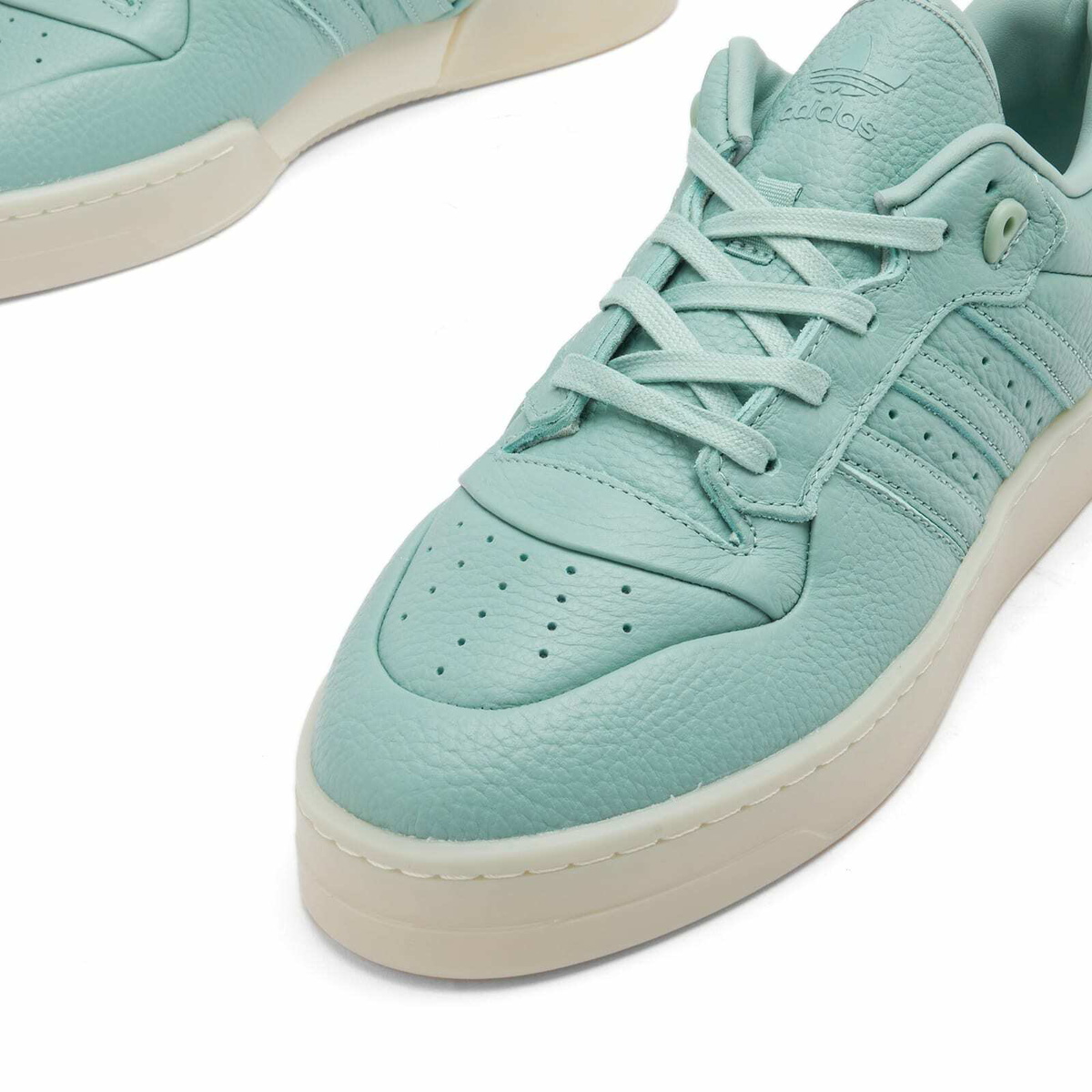 Adidas Rivalry Lux Low in Hazy Green/Cream White adidas