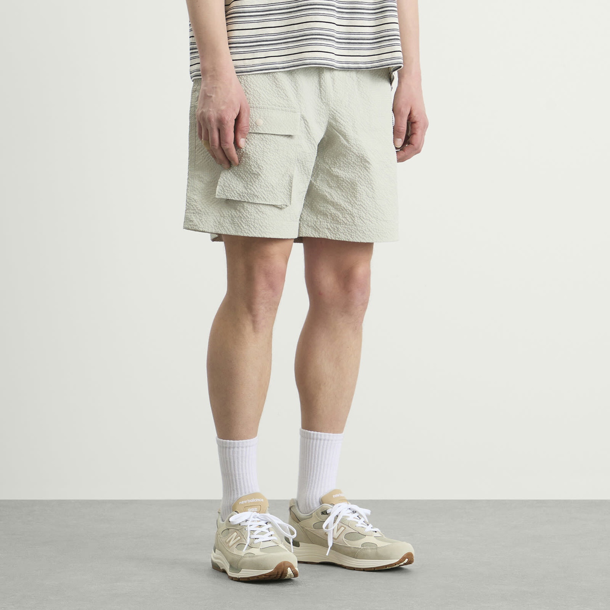 FrizmWORKS Men's Comfortable Banding Shorts in Beige