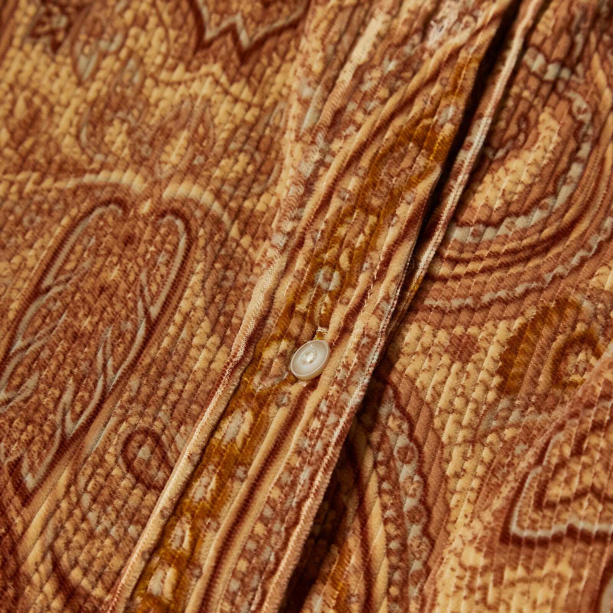 A Kind of Guise Women's Alva Pailsley Corduroy Shirt in Paisley Corduroy