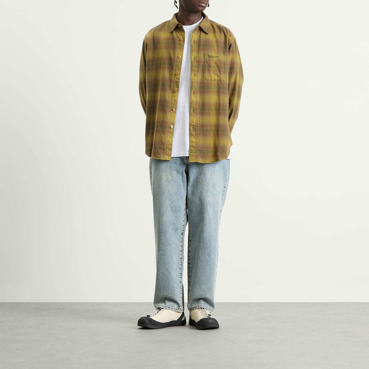 thisisneverthat Men's Regular Jeans in Washed Blue