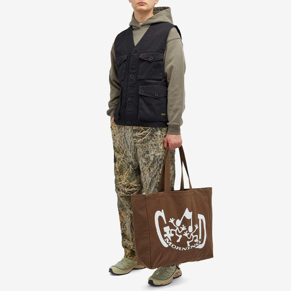 Good Morning Tapes Men's All Welcome Tote Bag in Choc 