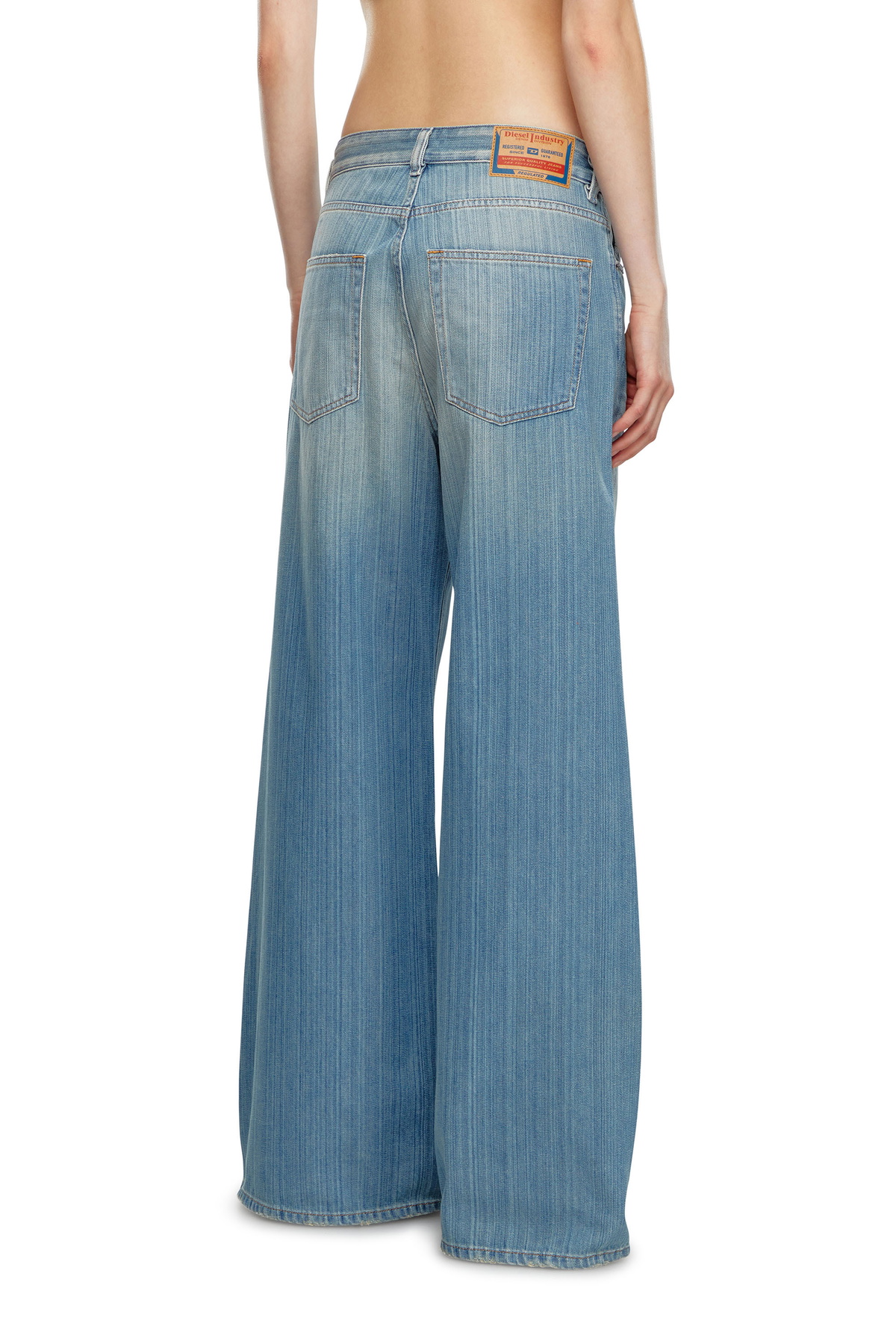 Diesel Relaxed Jeans - 1996 D-Sire - Jeans Womens in Blue Diesel