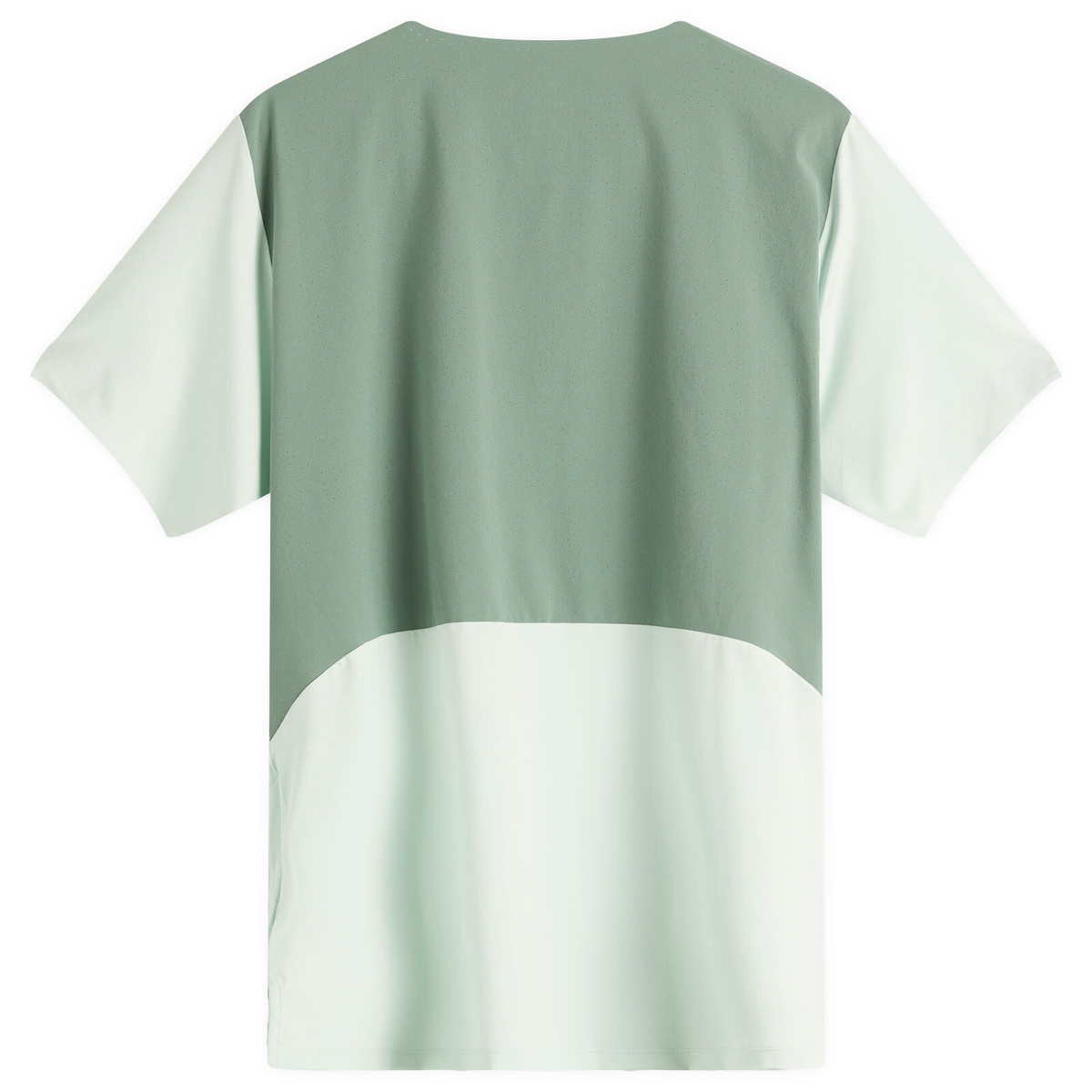 【New Balance】Race Day T-Shirt New Balance Race Day T-Shirt in Green New Balance