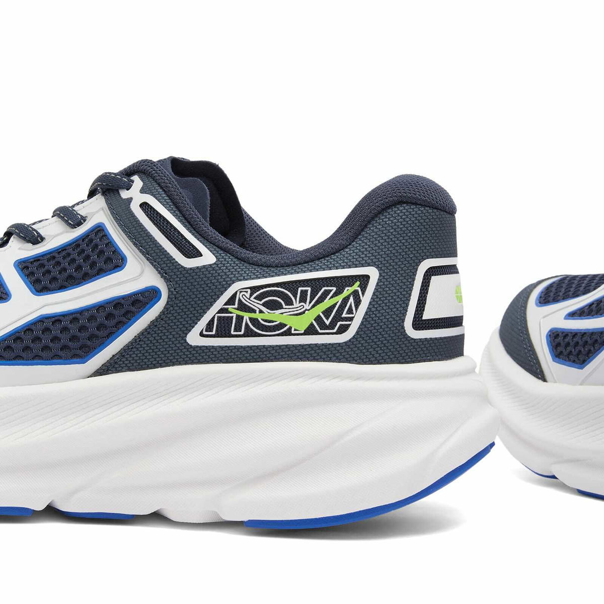 HOKA ONE ONE U Clifton One9 Sneaker in Varsity Navy/White