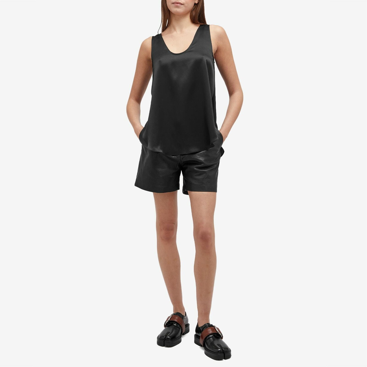Weekend by Max Mara Women's Virgola Leather Shorts in Black
