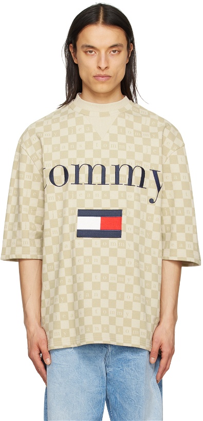 Photo: Tommy Jeans Beige Embroidered T-Shirt