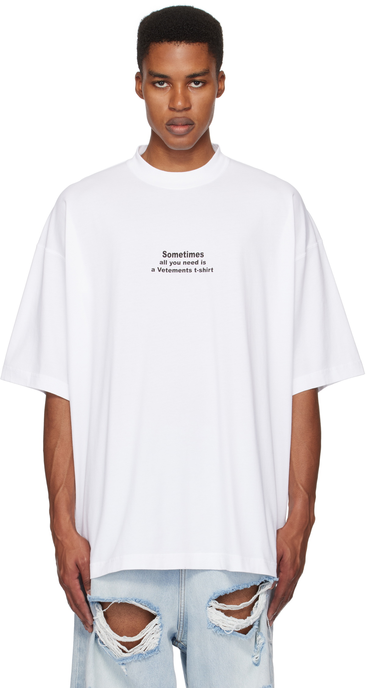 【VETEMENTS】ホワイト All You Need オーバーサイズ Tシャツ white-all-you-need-oversized-t
