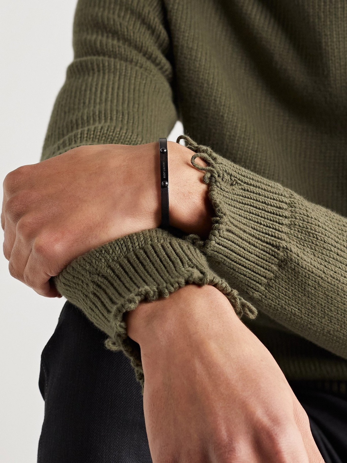 ブレスレット Saint Laurent Black Leather Bracelet With Logo SAINT LAURENT - Logo-Detailed Leather Bracelet - Black Saint