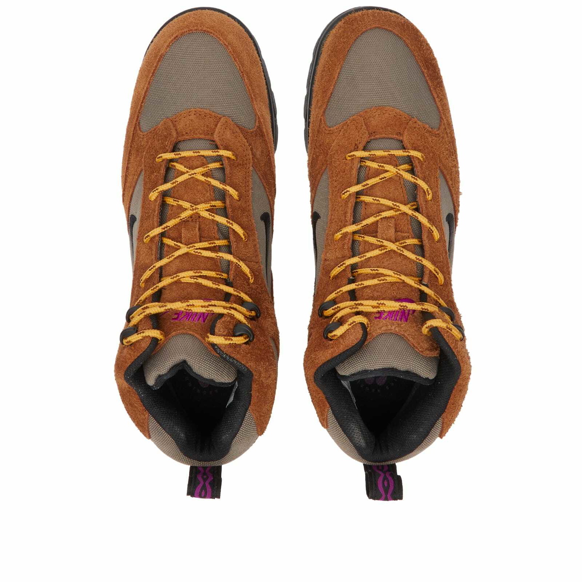 スニーカー Nike ACG Torre Mid WP PECAN BLACK OLIVE GREY RED PLUM BLACK Nike ACG Torre Mid Waterproof Shoes - Olive Grey / Black
