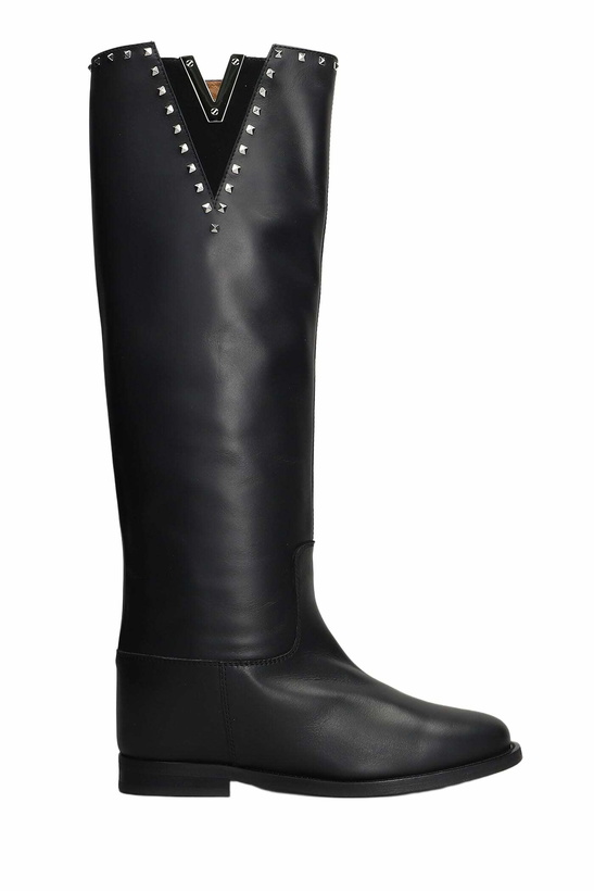 Photo: Via Roma 15 In Black Leather