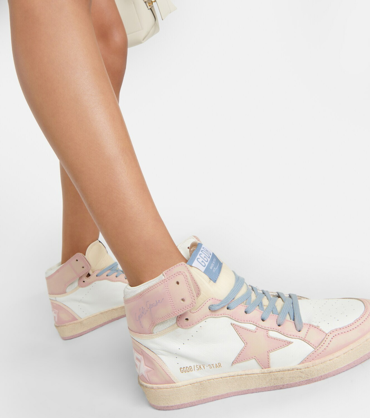 ★Golden Goose★トーンオントーン レザー スター Golden Goose Stardan Distressed Leather Sneakers | Black