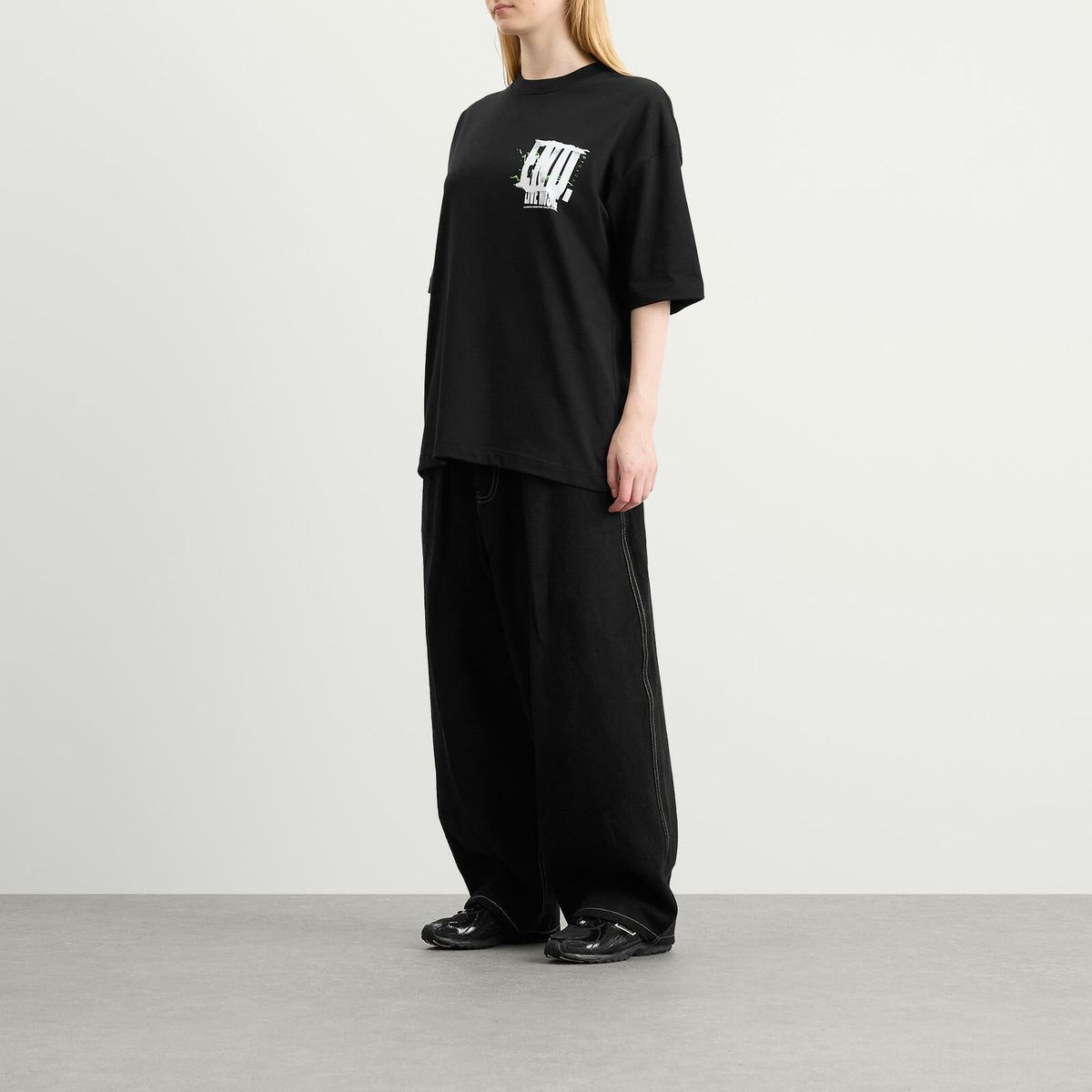 END. Shredded Gig Poster T-Shirt in Black