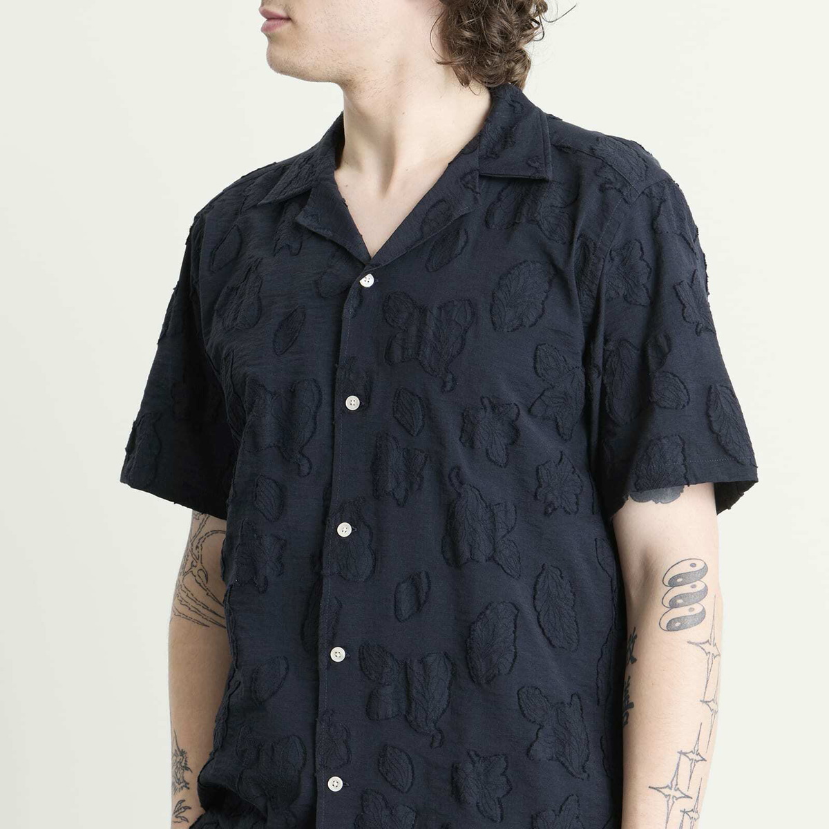 Foret Men's Peer Jacquard Shirt in Navy