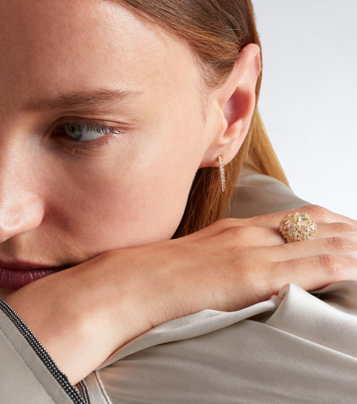 Suzanne Kalan 18kt gold ring with diamonds