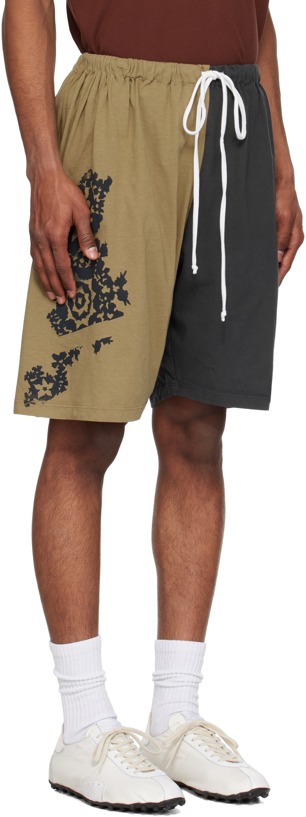 SC103 Khaki & Black Gift Shorts