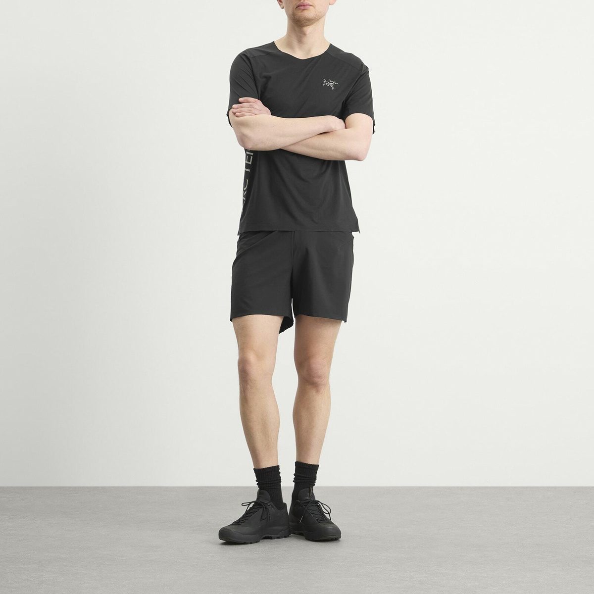 Arc'teryx Men's Norvan Downword Logo T-Shirt in Black