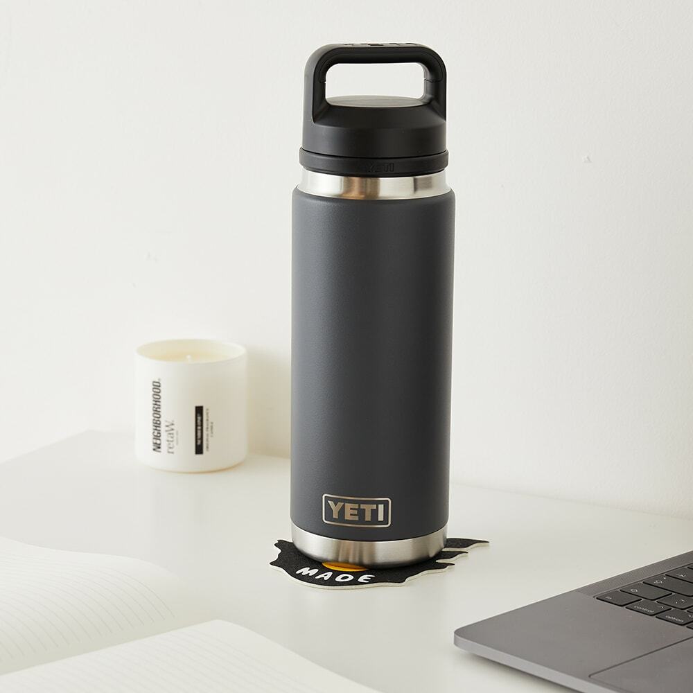 YETI 26oz Rambler Bottle in Charcoal 
