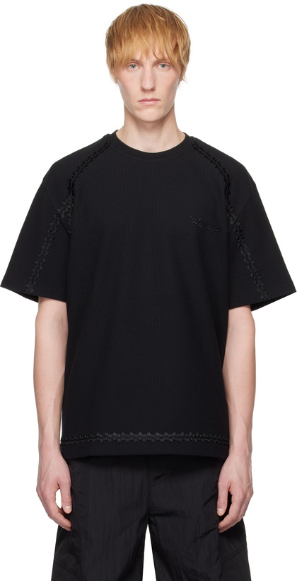 Photo: WOOYOUNGMI Black Line Embroidery T-shirt