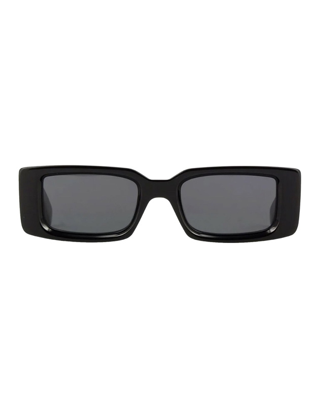 Photo: Off-White Oeri127 Arthur Sunglasses