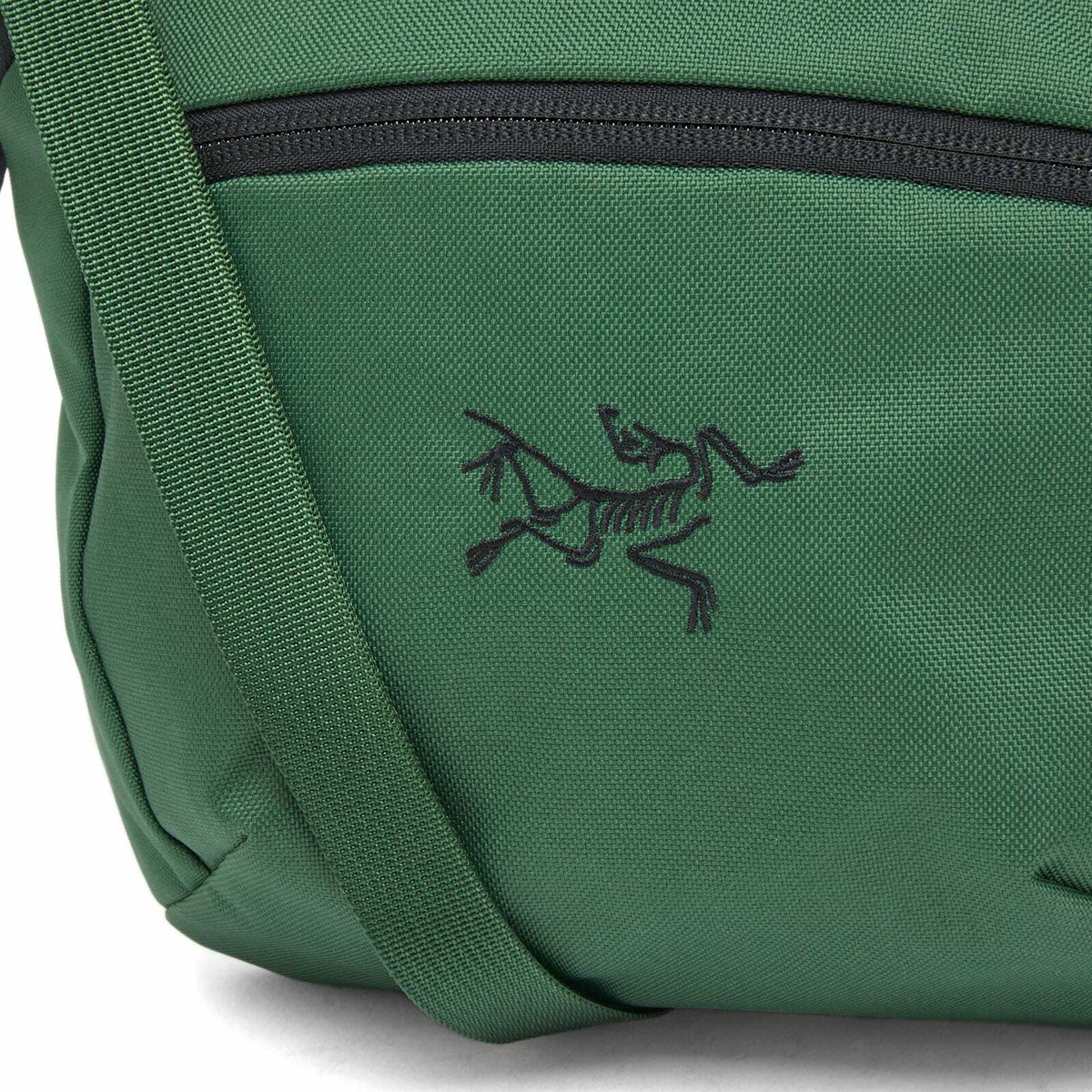 Arc'teryx Men's Mantis 2 Waist Pack in Eden/Black Arc'teryx