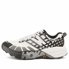 HOKA ONE ONE U Speedgoat 2 Sneaker in Black/Frost