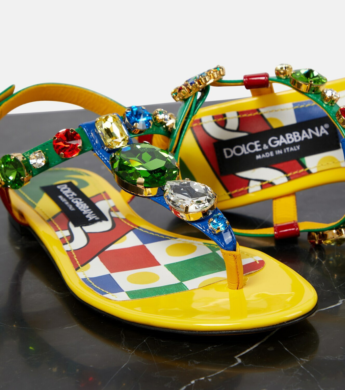 送料関税込★DOLCE&GABBANA★装飾ラフィアサンダル Dolce&Gabbana Embellished patent leather thong sandals Dolce