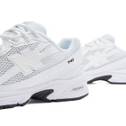 New Balance 740 Sneaker in Nb White